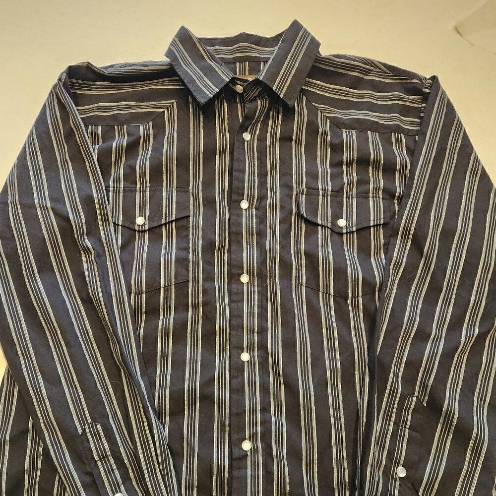 Roper mens XL pearl snap long sleeved shirt